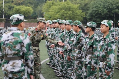 石圳军训基地教官图片图片